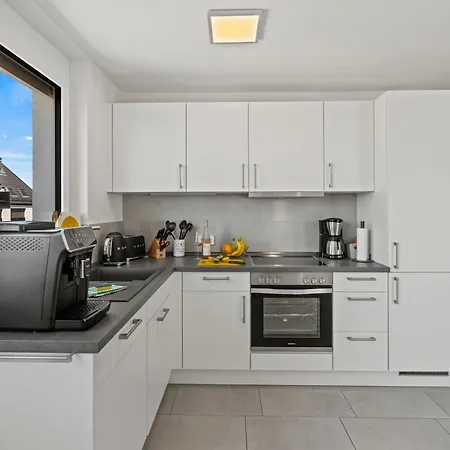 Seeview Maisonette In Direkter Seenaehe Appartement Friedrichshafen